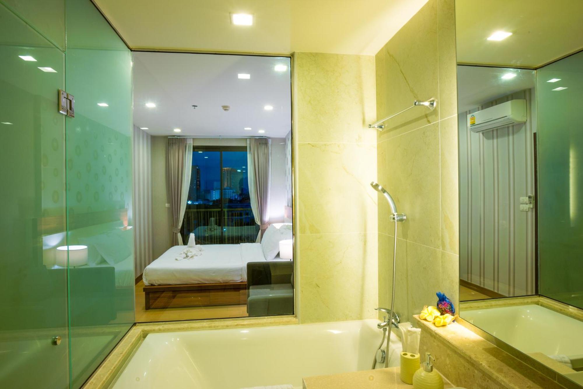 The Astra Suites Chiang Mai Exterior foto